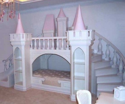 Giường lâu đài dành cho bé gái